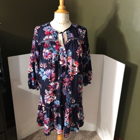 Philosophy Dresses & Skirts - Philosophy Flowered Dress Size S